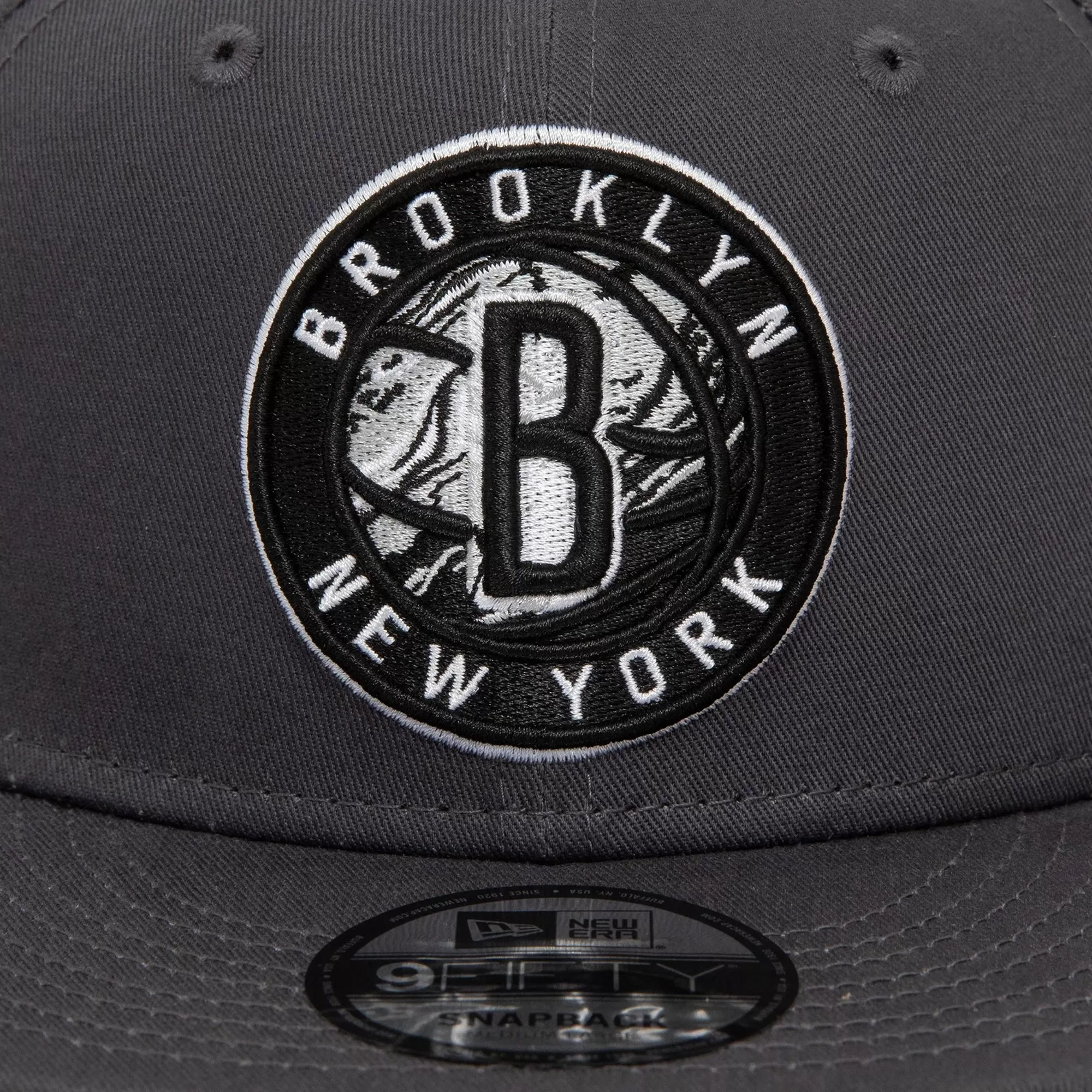 BROOKLYN NETS NBA SEASONAL INFILL GREY 9FIFTY SNAPBACK CAP 'GREY'