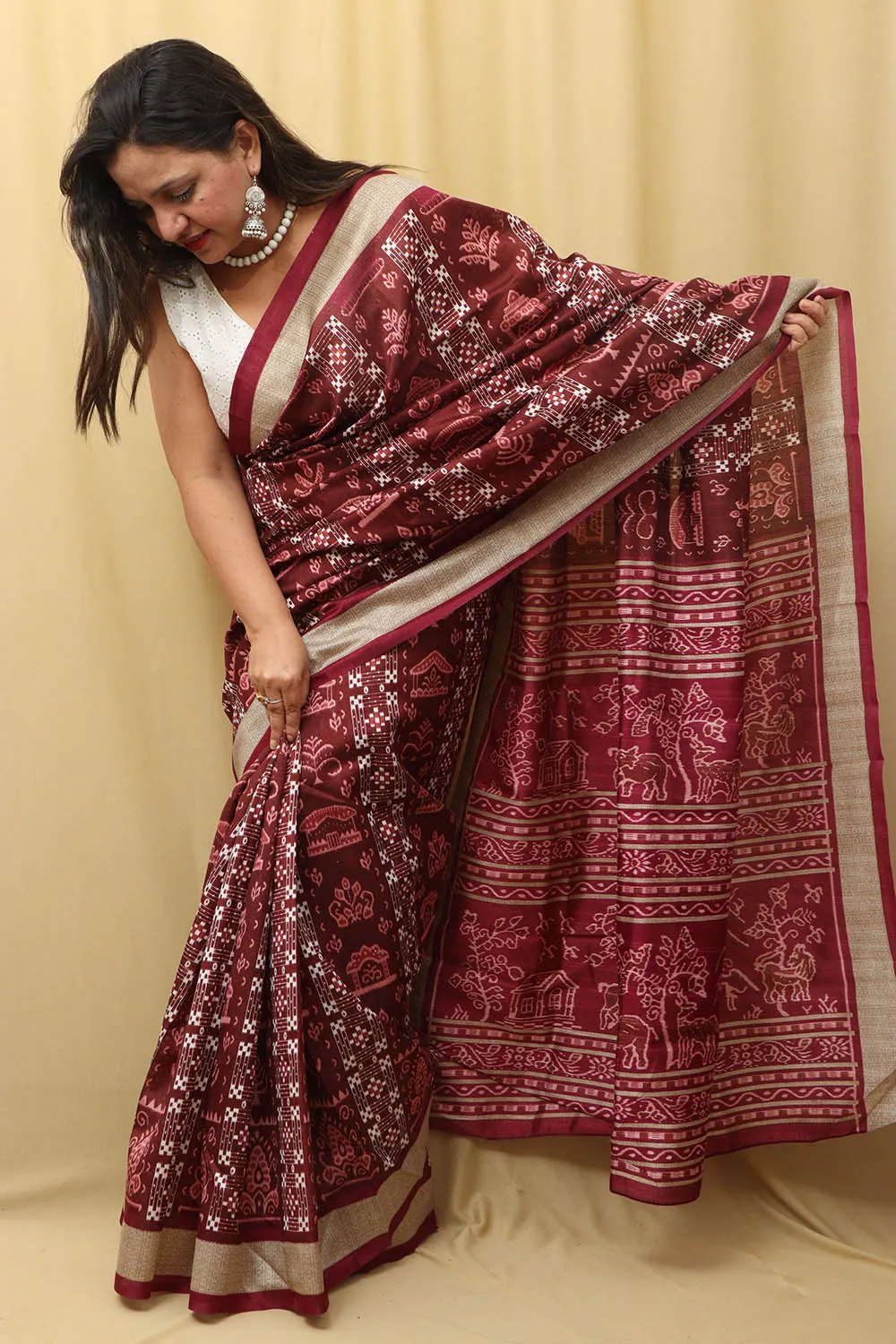 Elegant Maroon Silk Sambalpuri Print Saree: Digital Printed Beauty