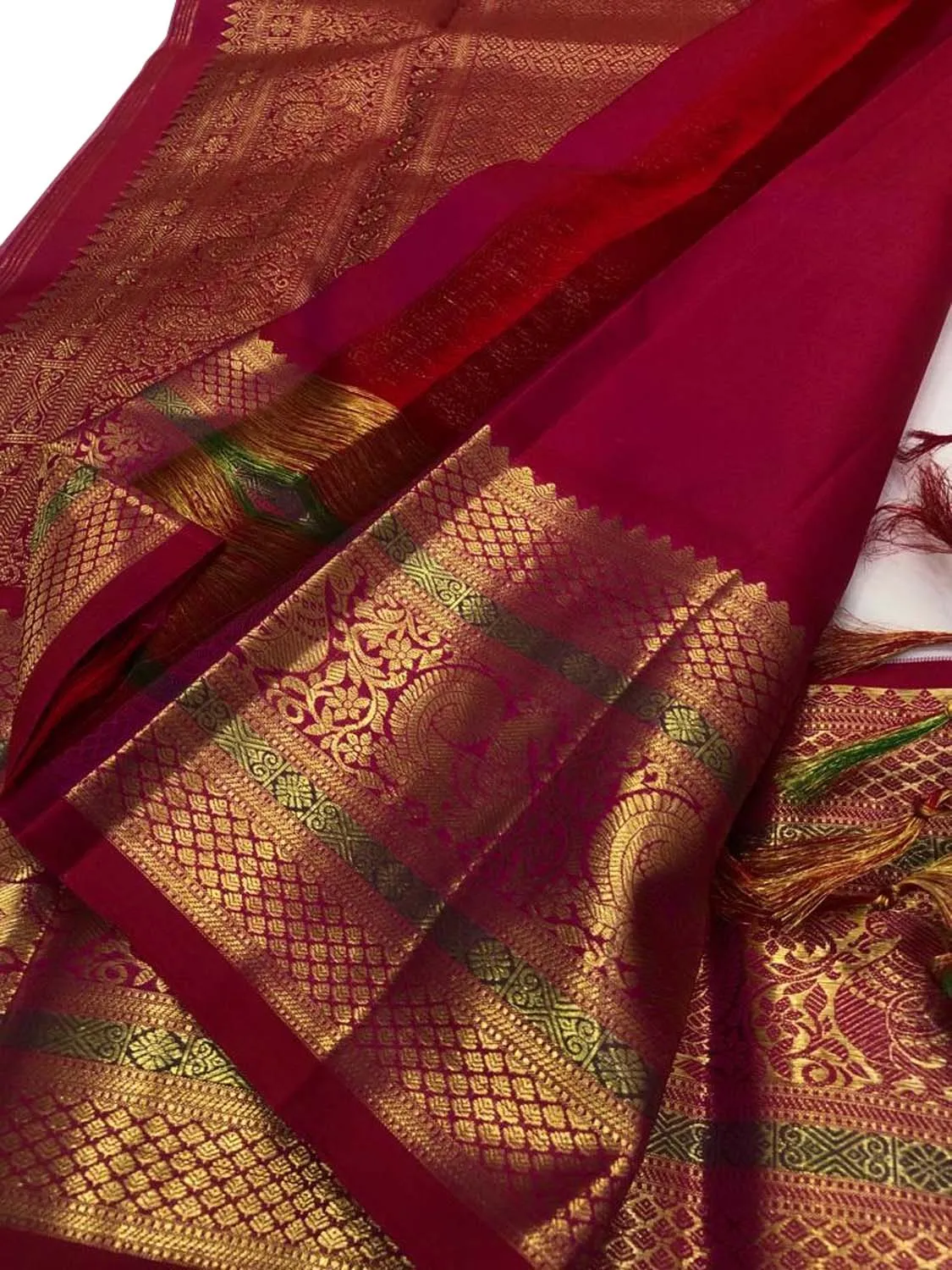 Elegant Off White Kanjeevaram Handloom Pure Silk Saree