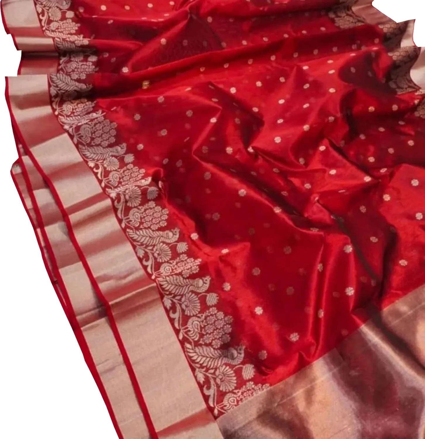 Elegant Red Chanderi Handloom Pure Silk Saree: A Timeless Classic