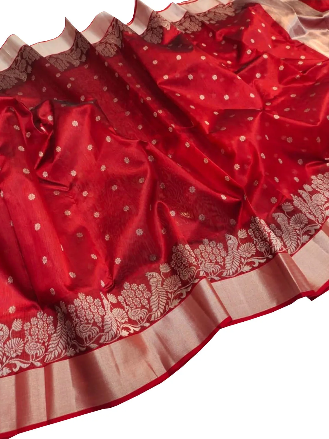 Elegant Red Chanderi Handloom Pure Silk Saree: A Timeless Classic