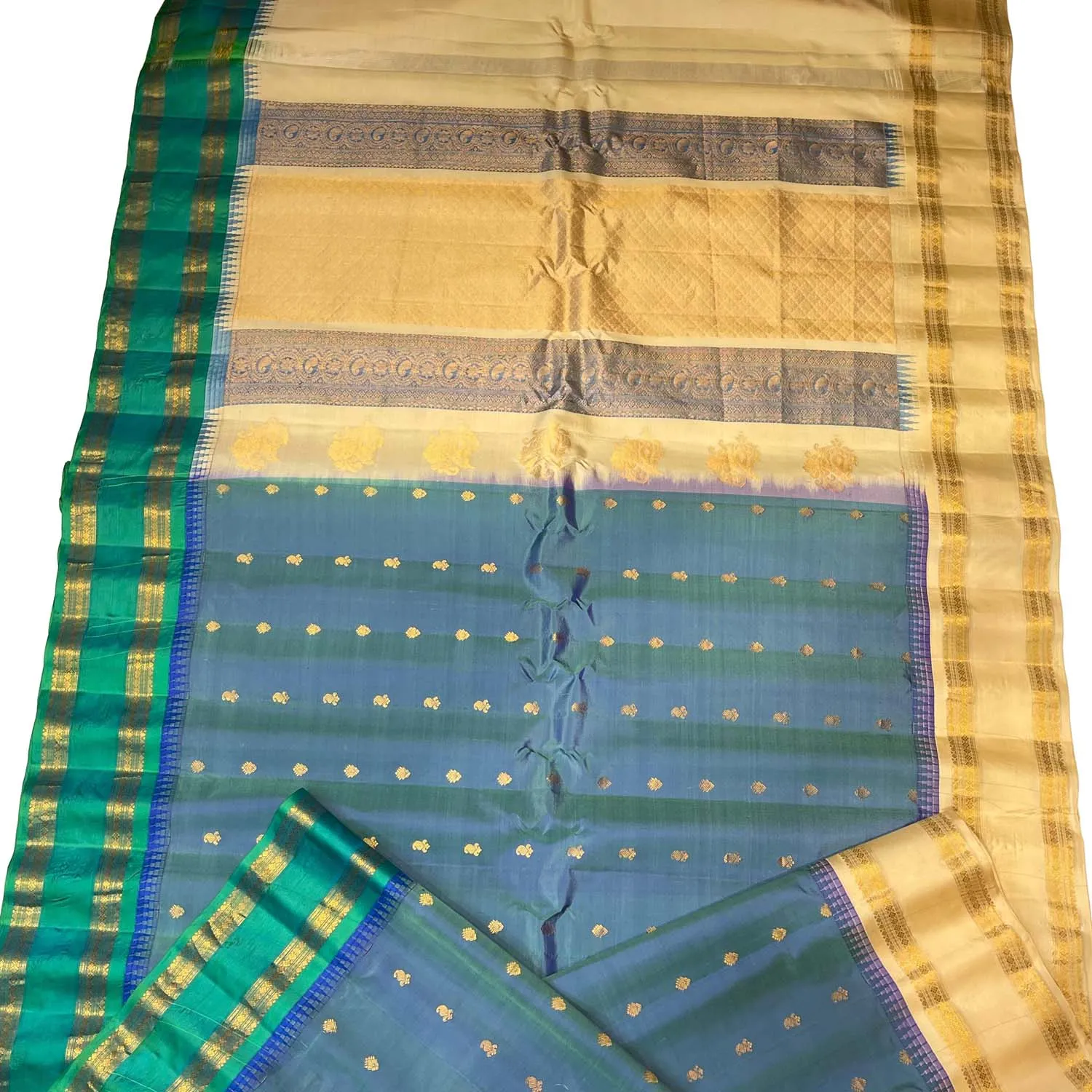 Exquisite Blue Gadwal Handloom Pure Silk Saree: Timeless Elegance