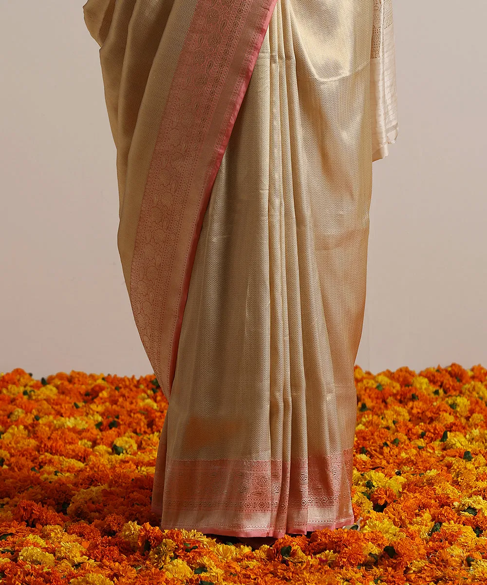 Handloom Gold Pure Katan Silk Tanchoi Banarasi Saree With Kadhwa Dust Peach Border