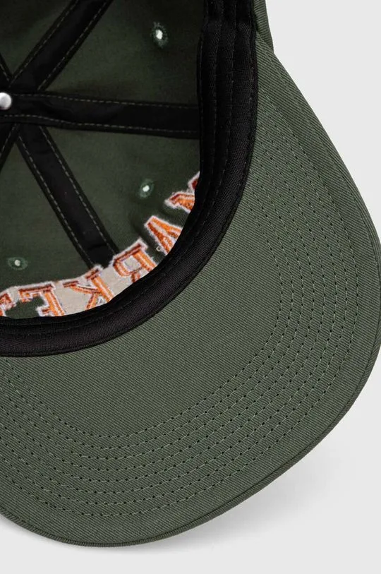 Market cotton baseball cap green color