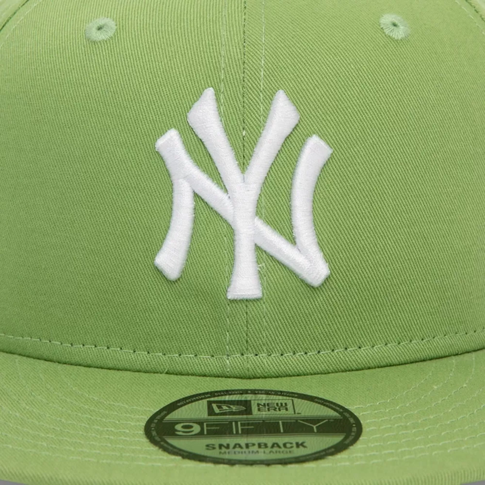 NEW YORK YANKEES LEAGUE ESSENTIAL 9FIFTY ADJUSTABLE CAP 'GREEN'