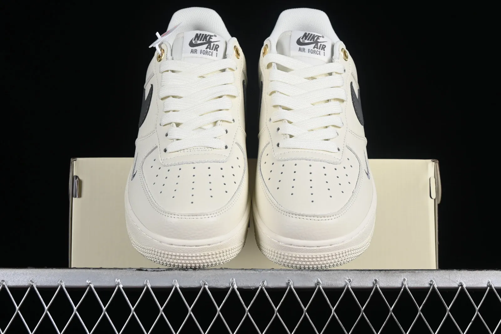 Nike Air Force 1 07 Low Off White Dark Grey NK0621-100