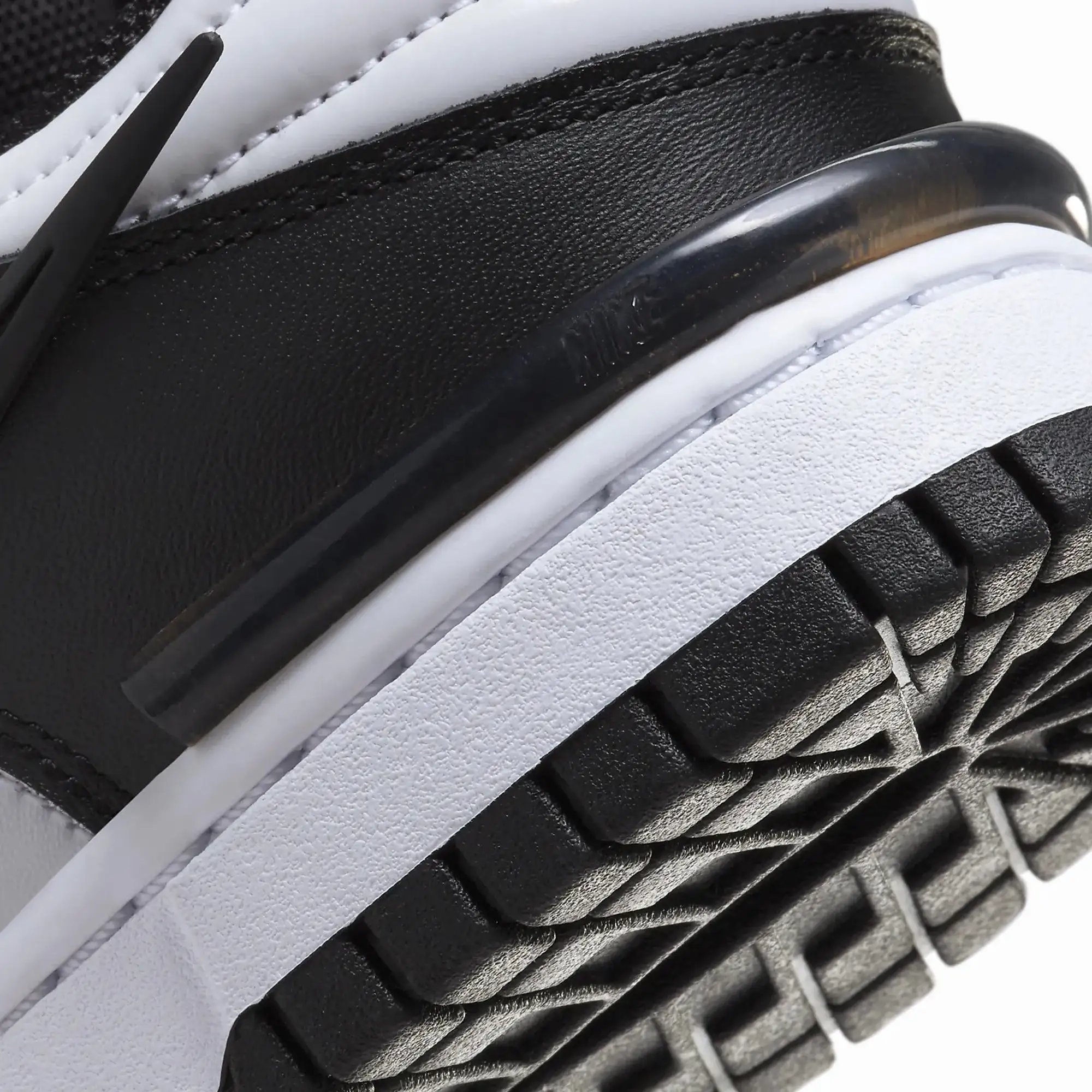 WMN'S DUNK LOW TWIST 'BLACK/WHITE-BLACK'