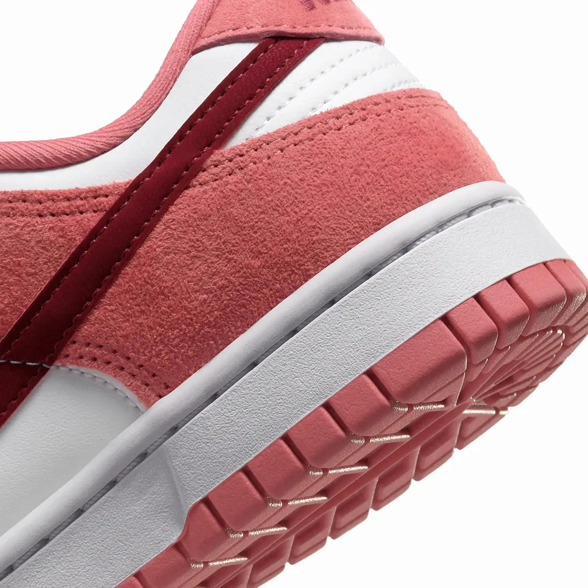 WMN'S DUNK LOW 'WHITE/TEAM RED-ADOBE-DRAGON RED'